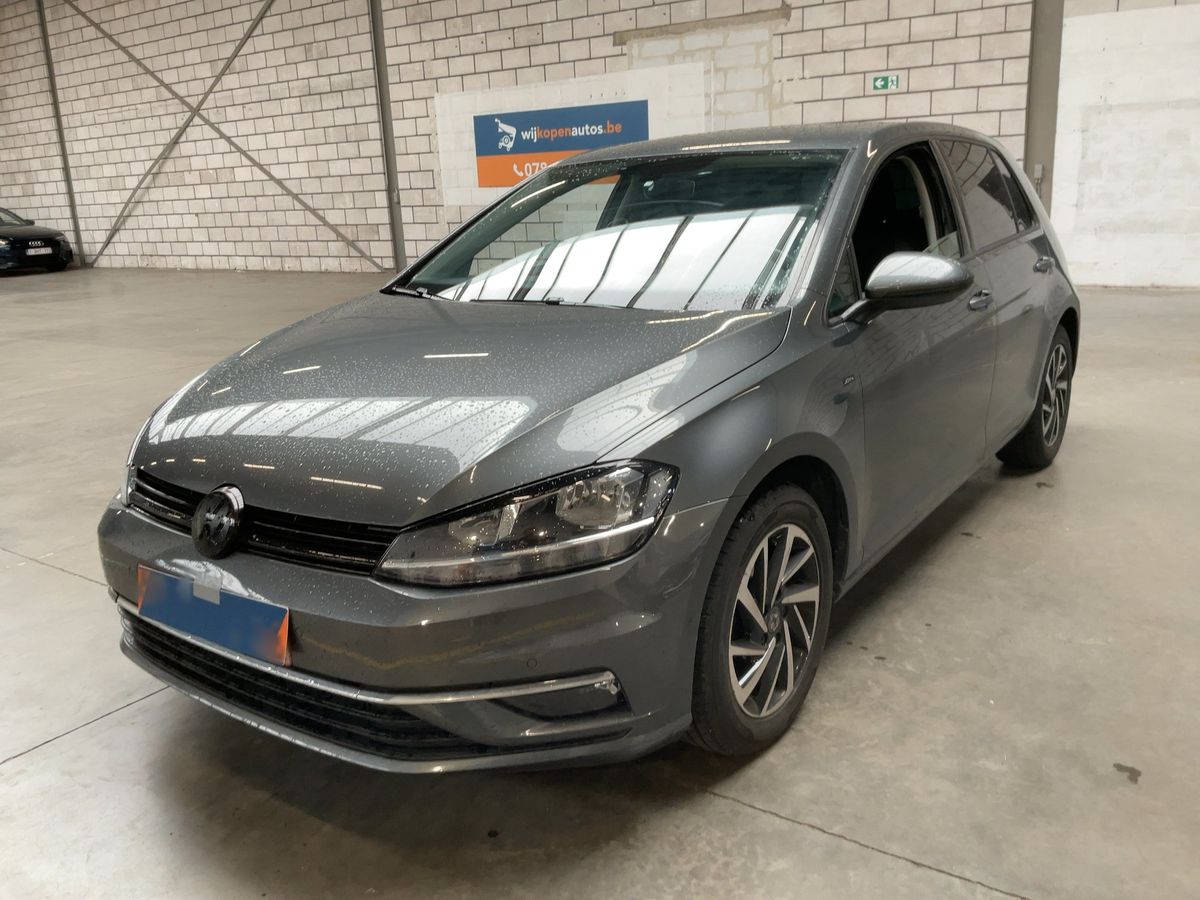 Volkswagen Golf 2019 — photo 1
