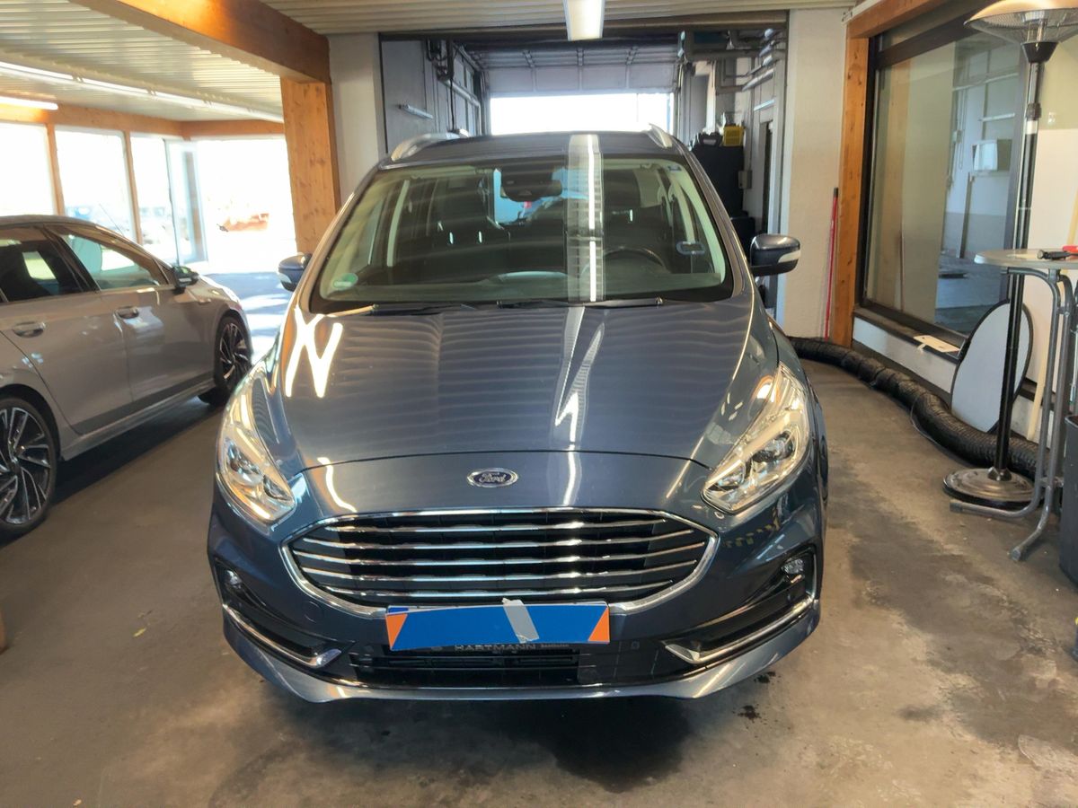 Ford Galaxy 2020 — photo 15