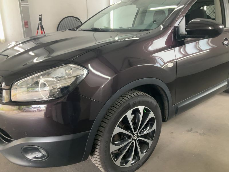Nissan Qashqai+2 2.0 Tekna 4x4 — zdjęcie 2