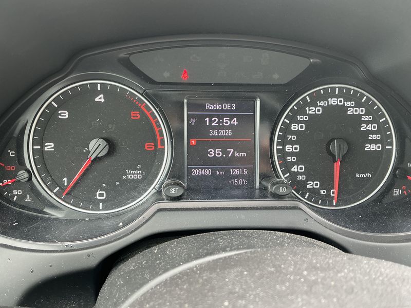Audi Q5 2.0 TDI quattro — zdjęcie 13