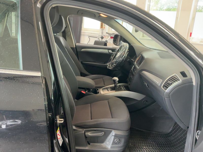 Audi Q5 2.0 TDI quattro — zdjęcie 11