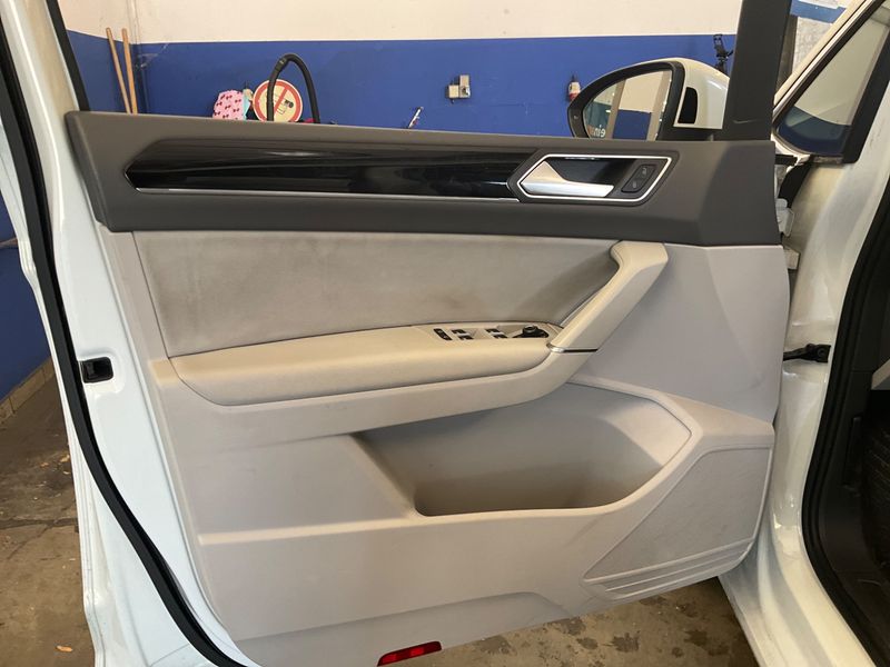 Volkswagen Touran 2.0 TDI Highline BlueMotion Tech 2016 – снимка 39