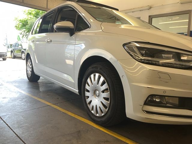 Volkswagen Touran 2.0 TDI Highline BlueMotion Tech 2016 – снимка 12
