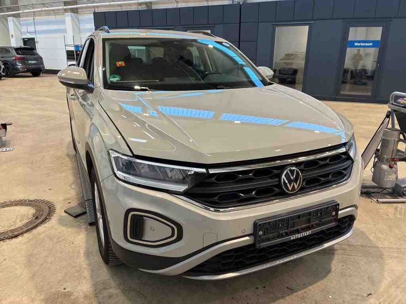 Volkswagen T-Roc 1.0 TSI Life — zdjęcie 15