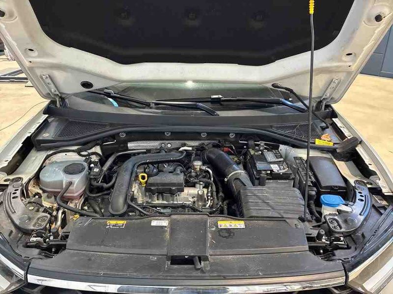 Volkswagen T-Roc 1.0 TSI Life — zdjęcie 8
