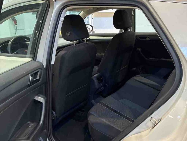 Volkswagen T-Roc 1.0 TSI Life — zdjęcie 12