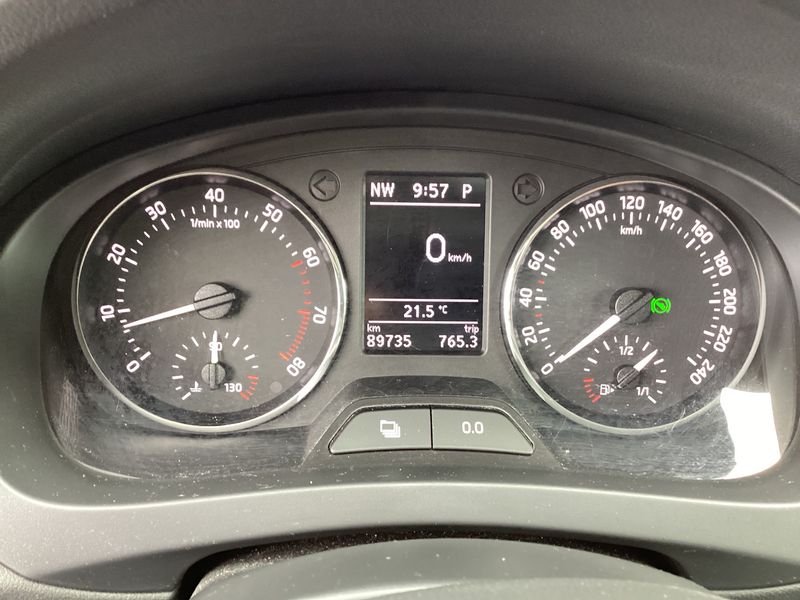 Skoda Rapid 1.4 TSI Ambition — zdjęcie 13