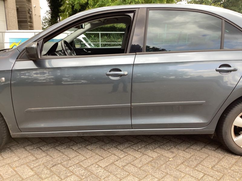 Skoda Rapid 1.4 TSI Ambition — zdjęcie 4