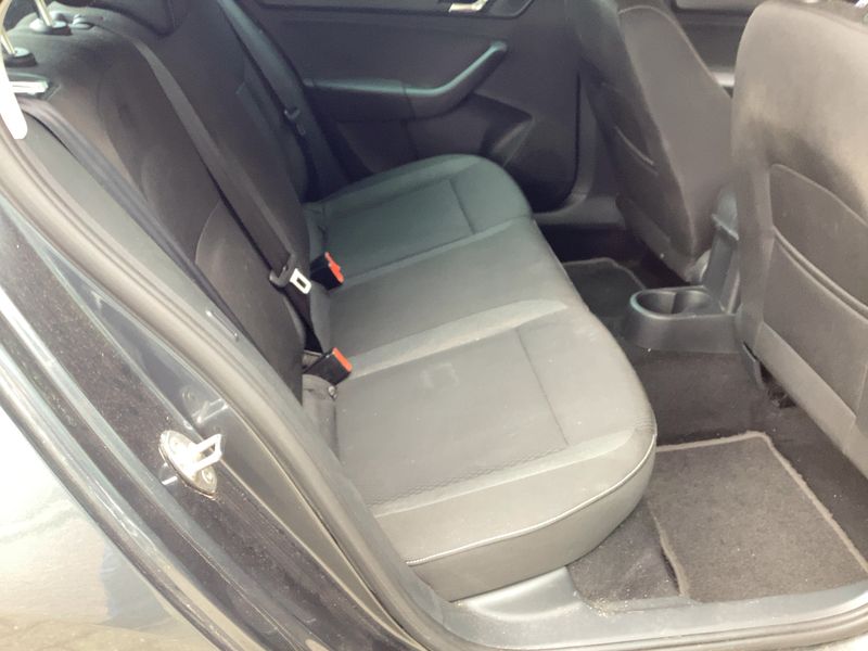 Skoda Rapid 1.4 TSI Ambition — zdjęcie 14
