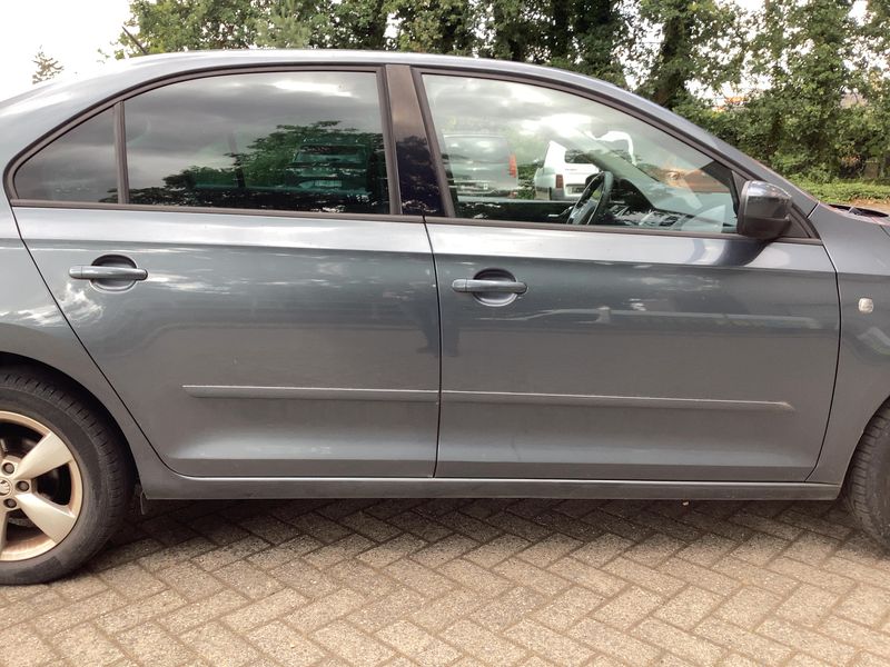 Skoda Rapid 1.4 TSI Ambition — zdjęcie 7