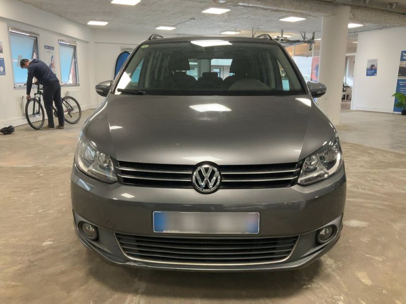 Volkswagen Touran 1.6 TDI Comfortline Business — zdjęcie 9