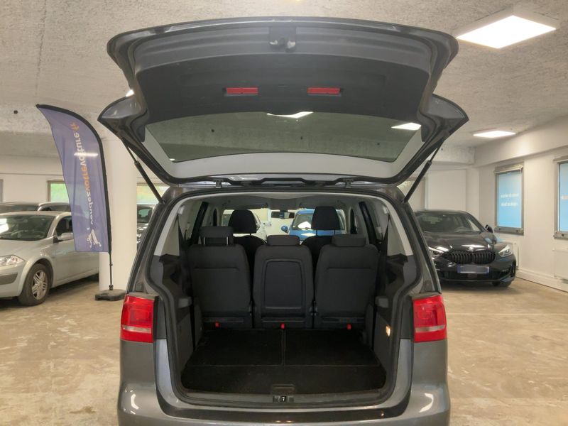 Volkswagen Touran 1.6 TDI Comfortline Business — zdjęcie 10