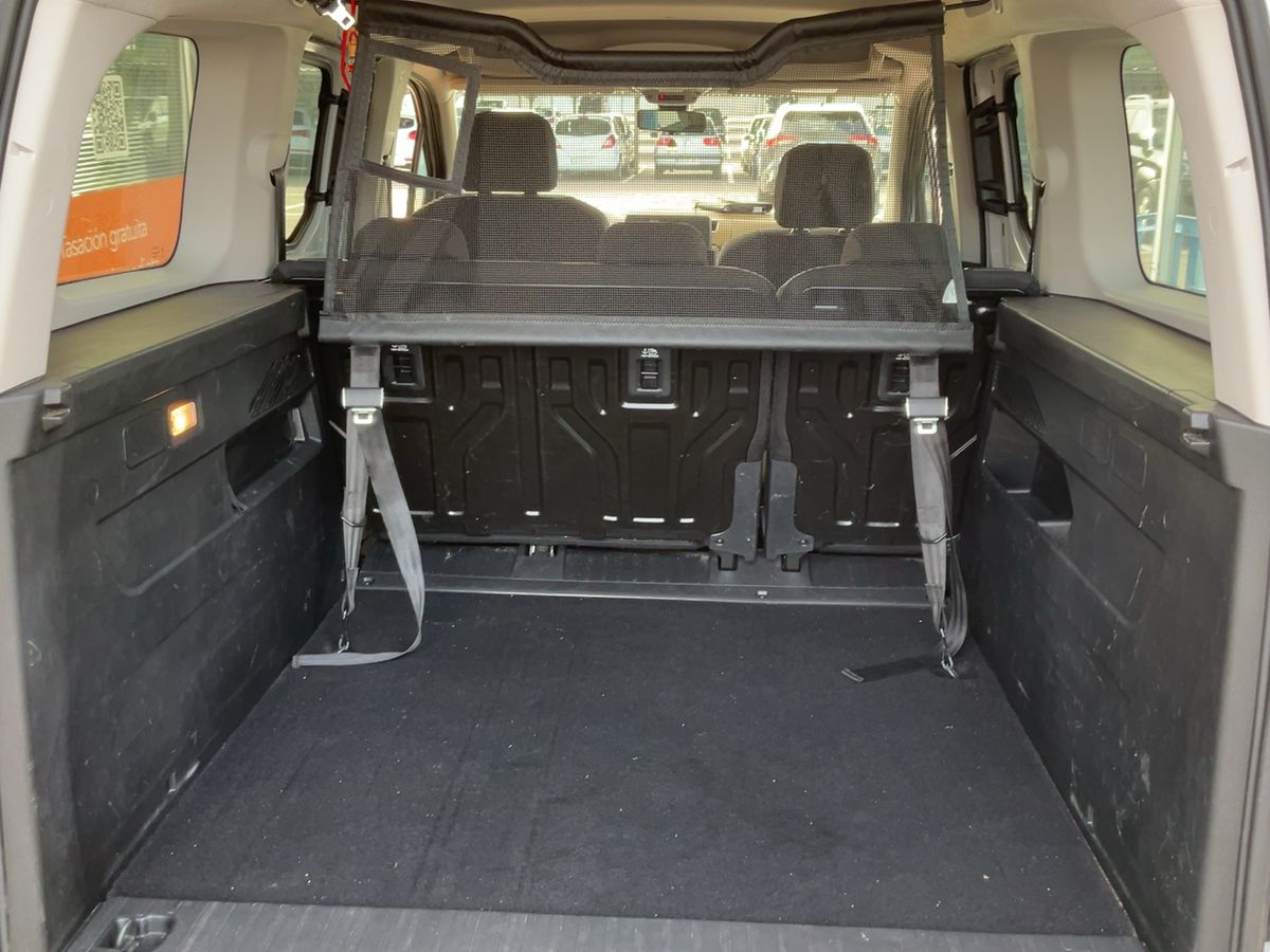 Toyota ProAce 2023 — photo 16