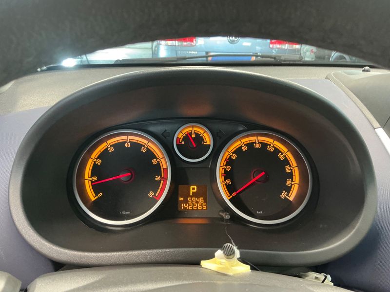 Opel Corsa 1.4 Edition "111 Jahre" — zdjęcie 4