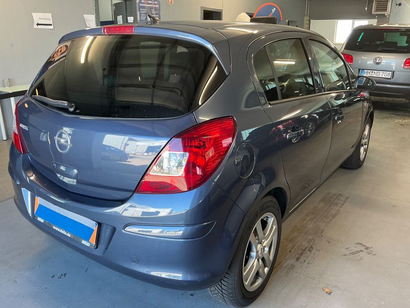 Opel Corsa 1.4 Edition "111 Jahre" — zdjęcie 2