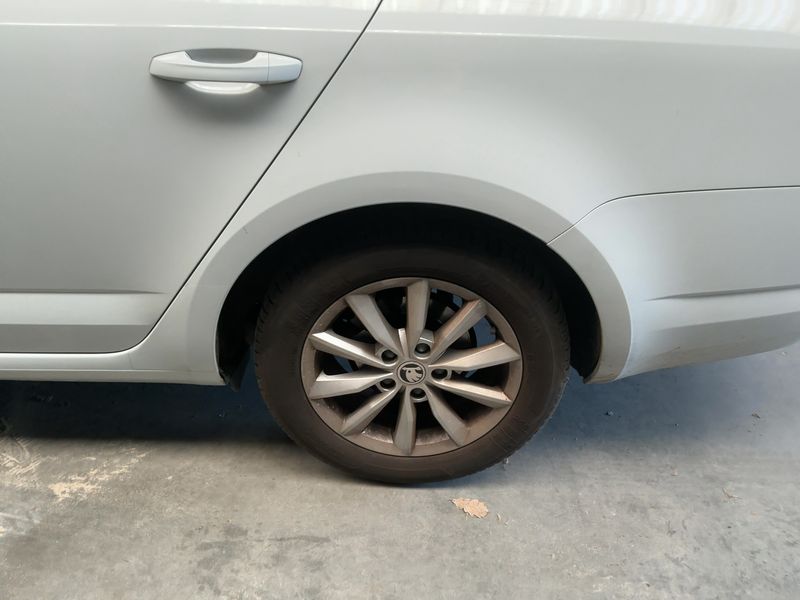 Skoda Octavia 1.6 TDI Ambition 2017 – снимка 5