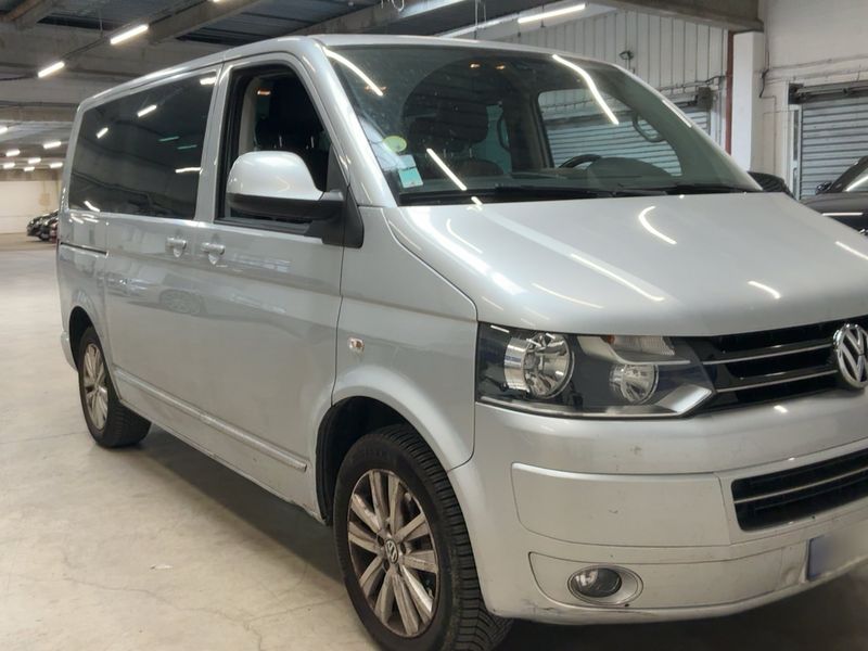 Volkswagen T5 Multivan 2.0 TDI Highline — zdjęcie 8
