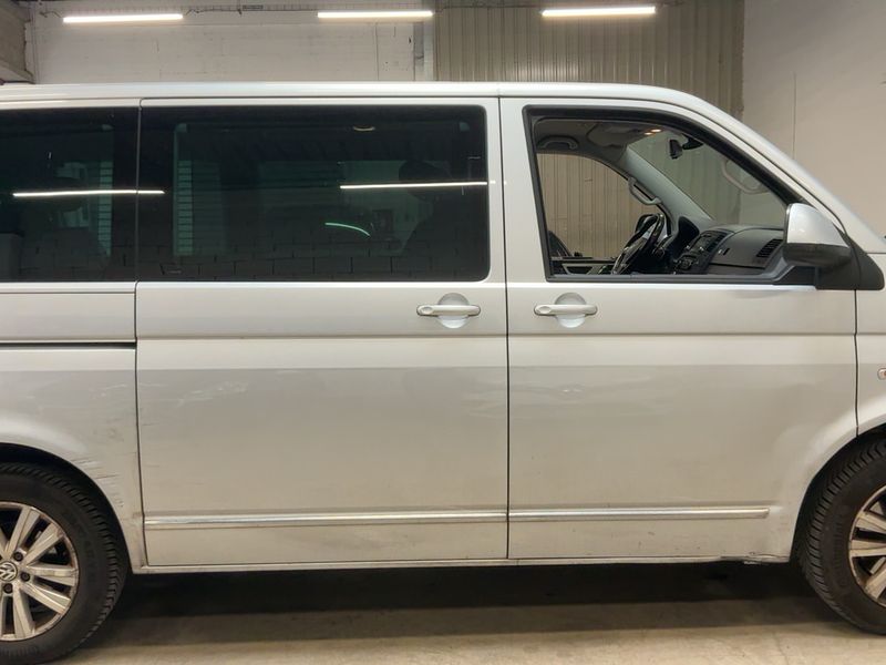 Volkswagen T5 Multivan 2.0 TDI Highline — zdjęcie 7