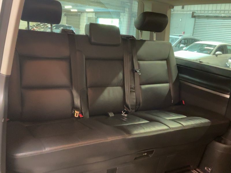 Volkswagen T5 Multivan 2.0 TDI Highline — zdjęcie 14