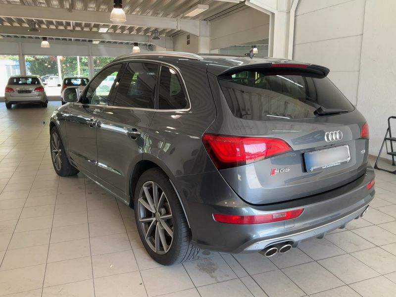 Audi SQ5 3.0 V6 TDI quattro Competition — zdjęcie 3