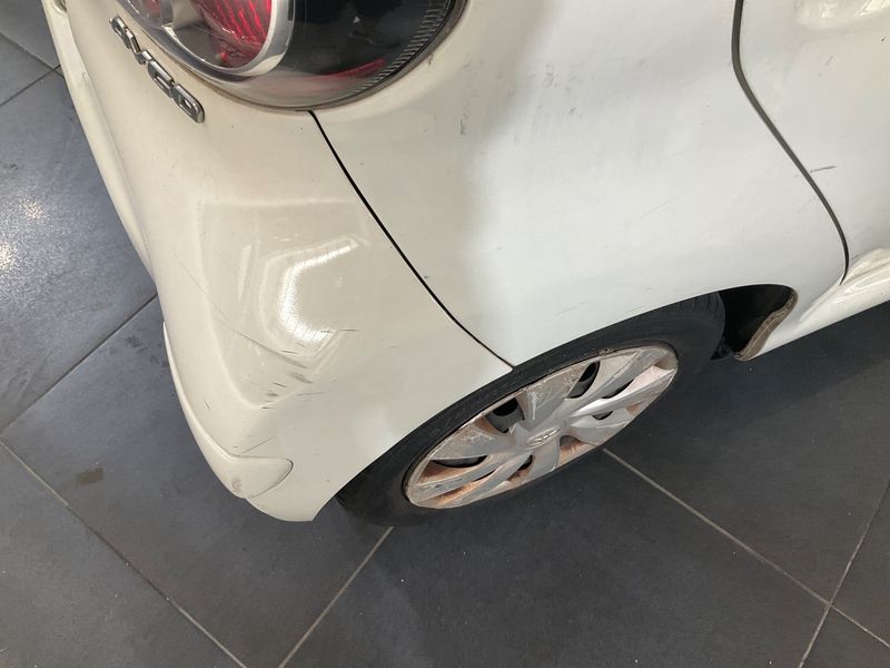 Toyota Aygo 1.0 Now 2012 – снимка 33