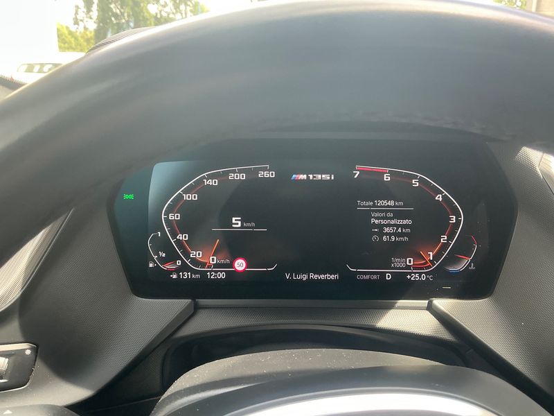 BMW 1er M135i xDrive — zdjęcie 13