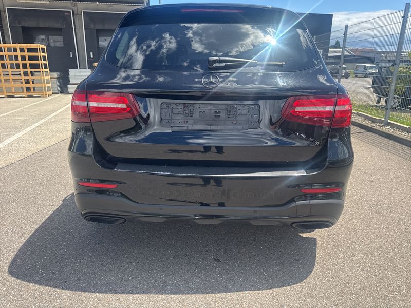 Mercedes-Benz GLC-Klasse GLC 250 4Matic AMG Line — zdjęcie 4