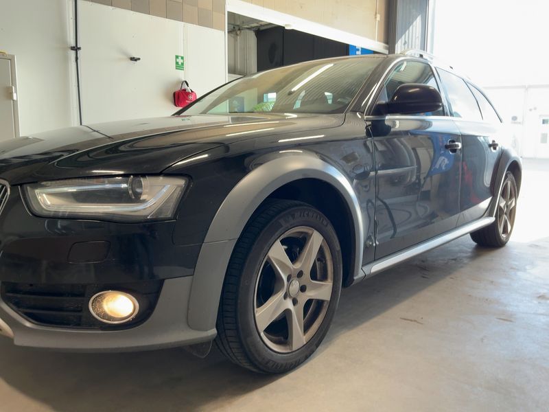 Audi A4 Allroad 2.0 TDI — zdjęcie 2