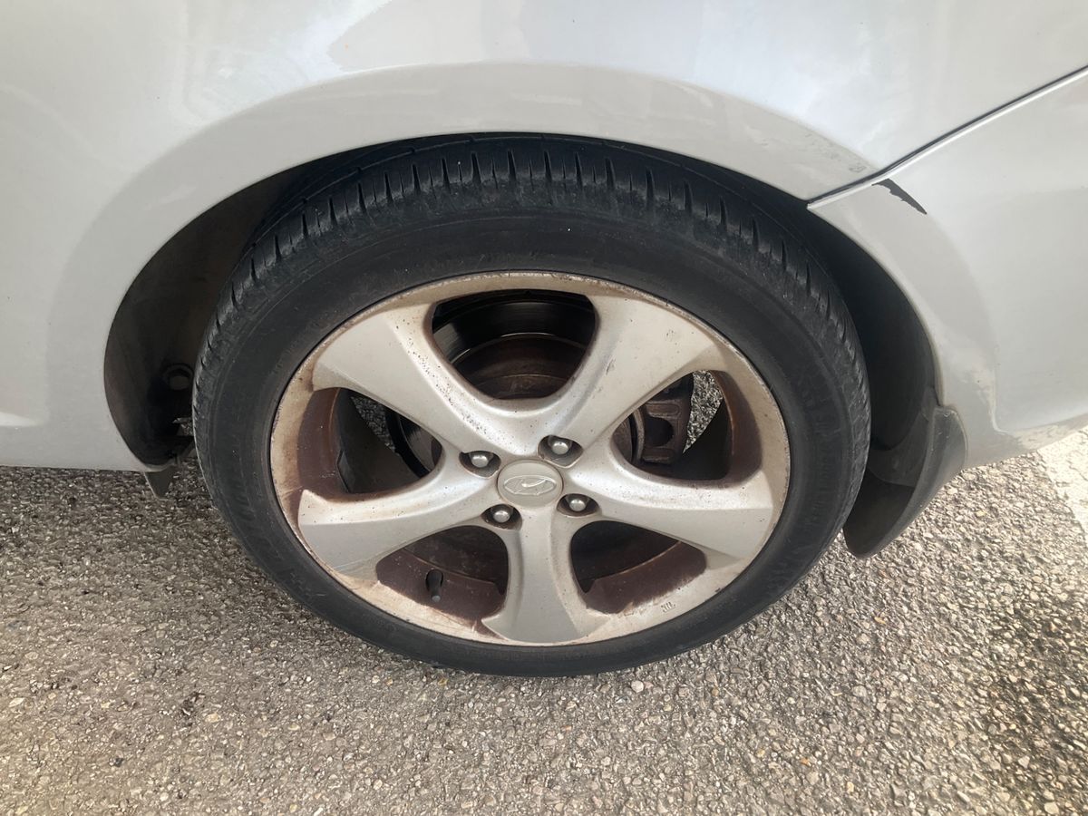 Hyundai Accent 2010 — photo 15