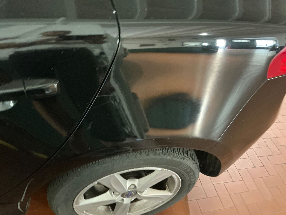 Volvo V40 2016 — photo 33