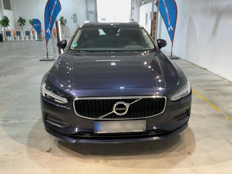 Volvo V90 2.0 D4 Momentum — zdjęcie 9