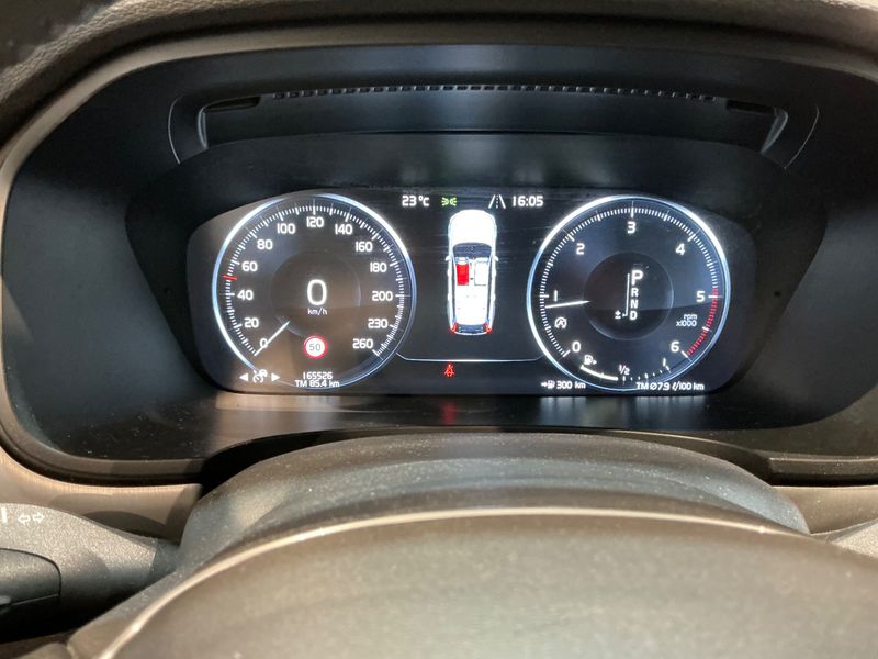 Volvo V90 2.0 D4 Momentum — zdjęcie 13