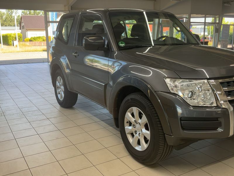 Mitsubishi Pajero 3.2 DI-D Basis — zdjęcie 8