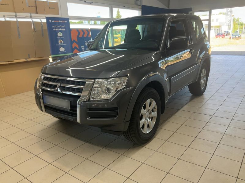 Mitsubishi Pajero 3.2 DI-D Basis