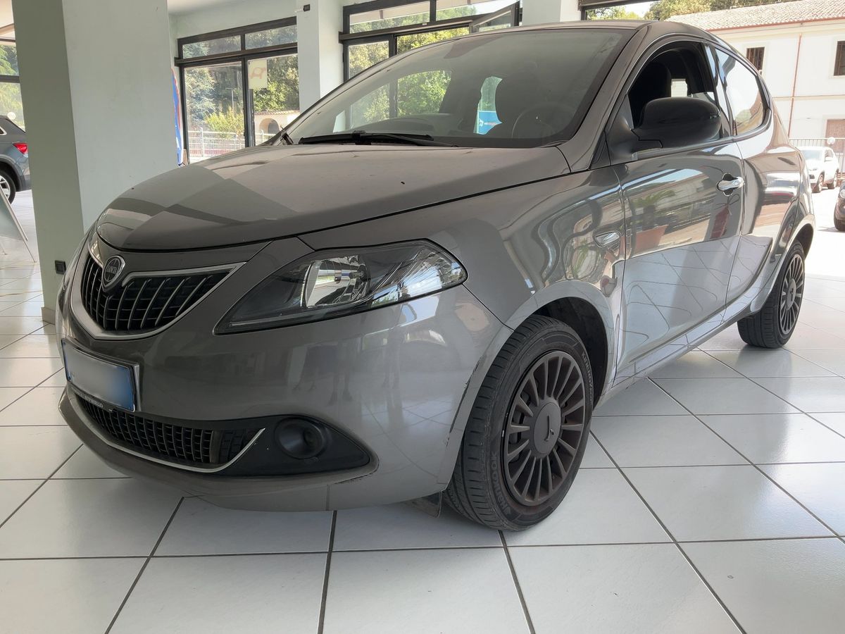 Lancia Ypsilon 2022