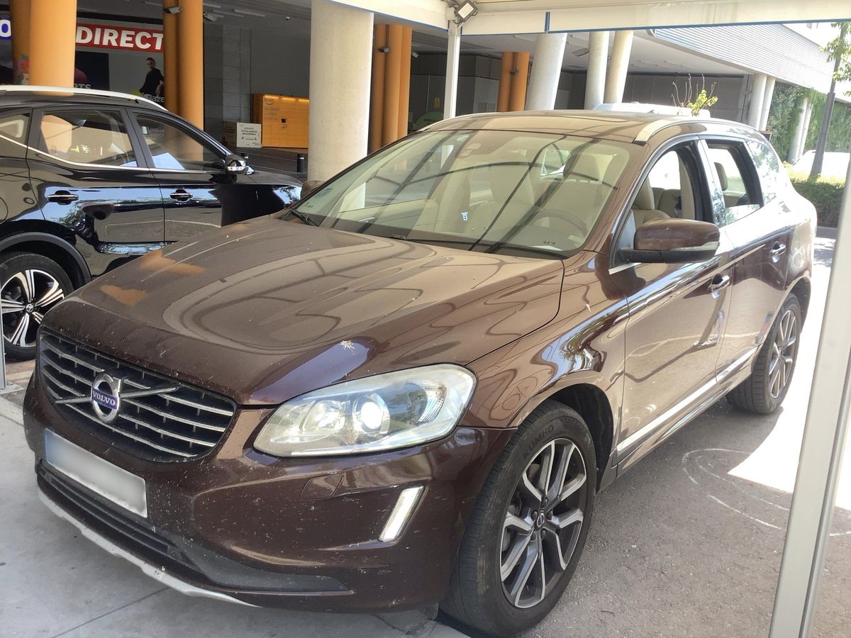 Volvo XC60 2015 — photo 1