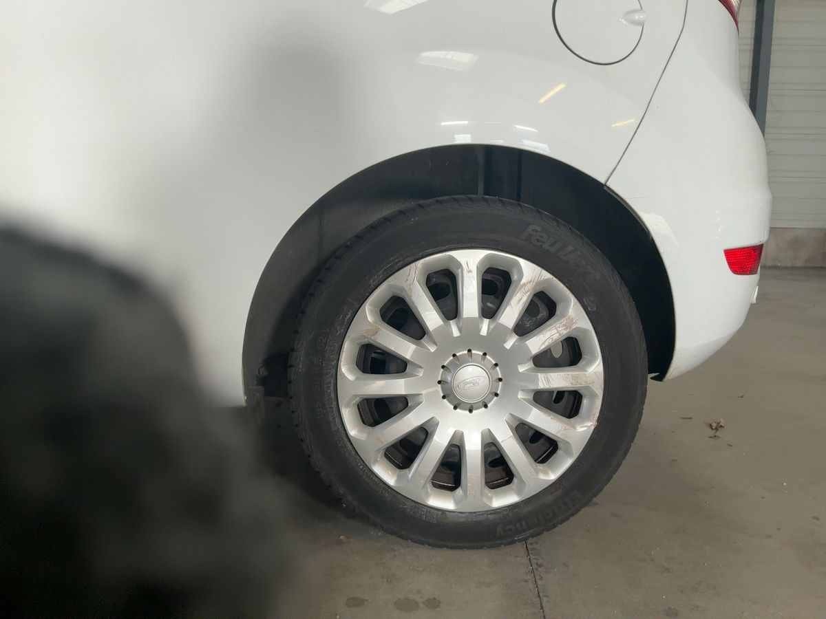 Ford Fiesta 2015 — photo 6