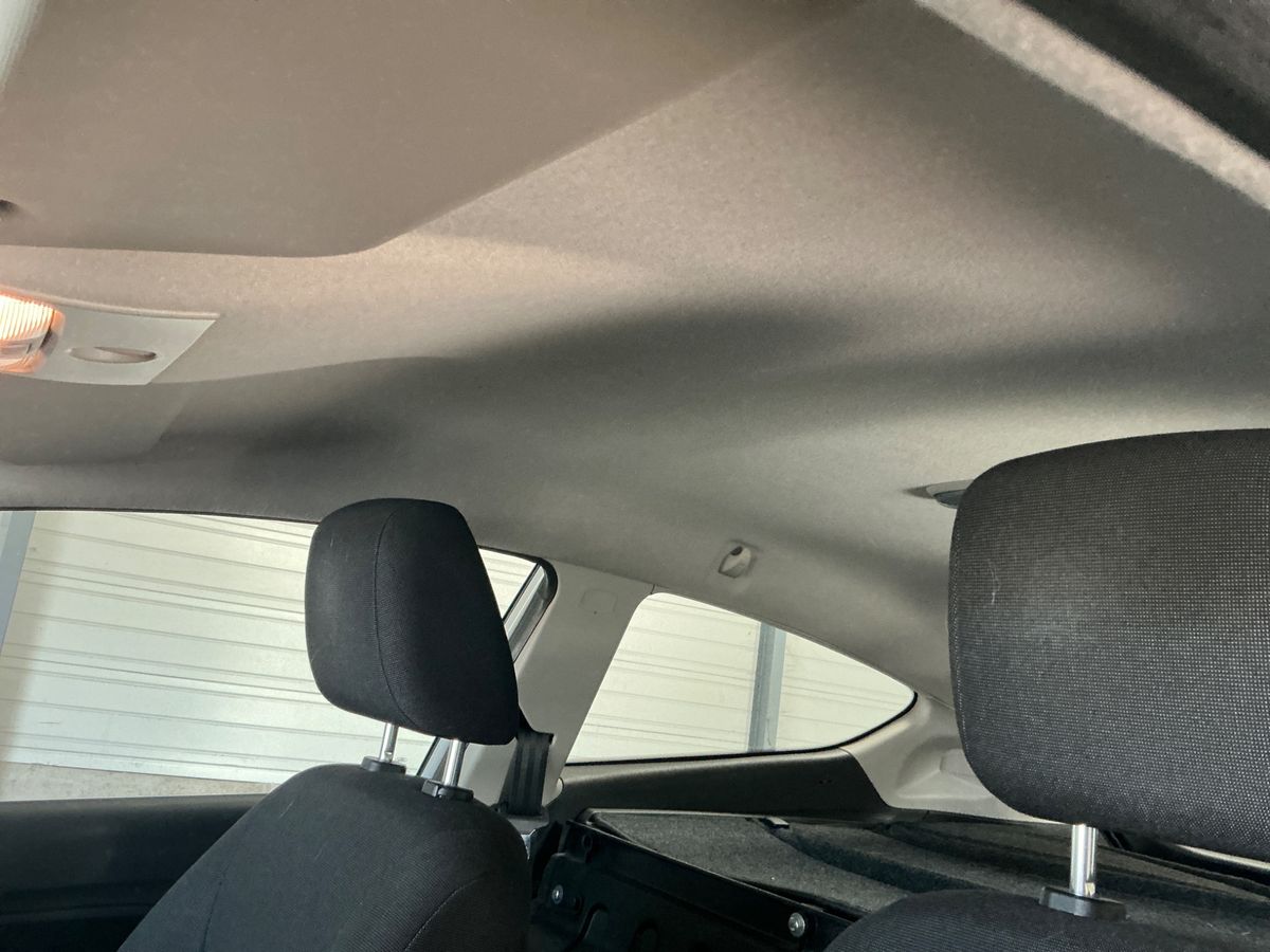 Ford Fiesta 2015 — photo 25