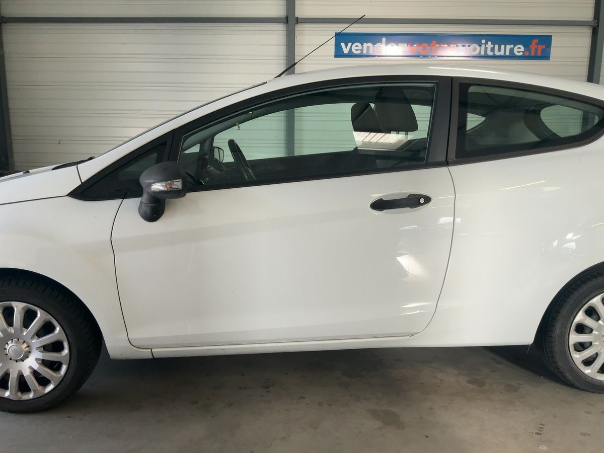 Ford Fiesta 2015 — photo 5