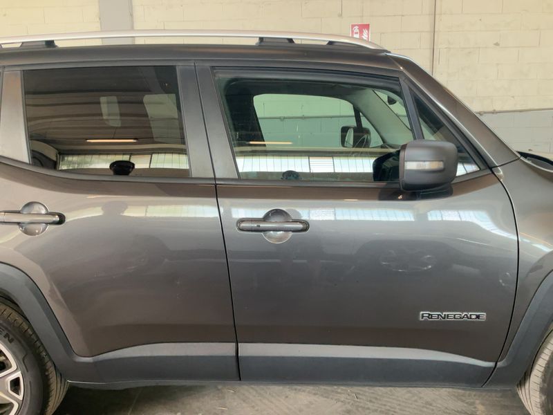 Jeep Renegade 1.6 M-Jet Limited FWD — zdjęcie 7