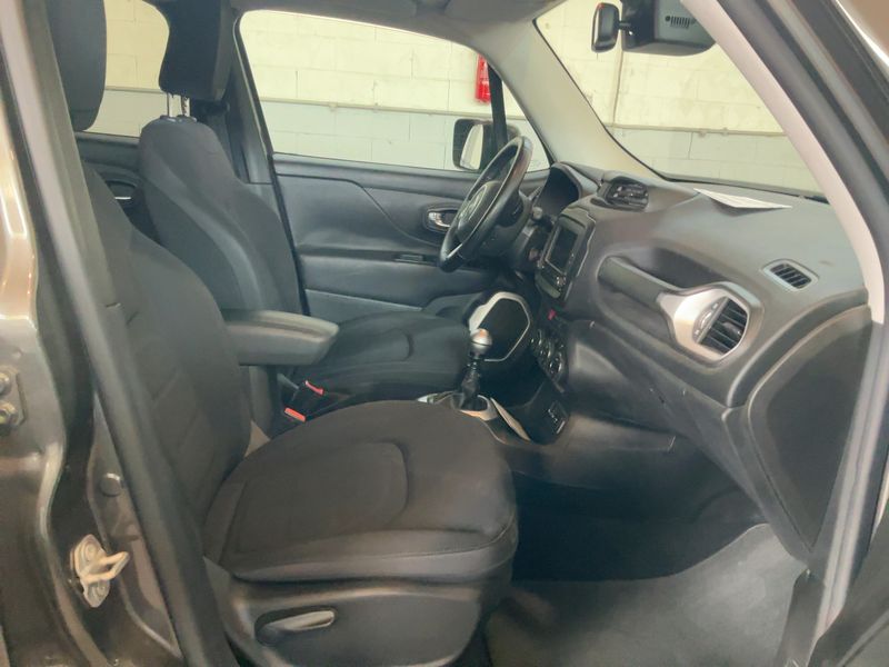 Jeep Renegade 1.6 M-Jet Limited FWD — zdjęcie 11