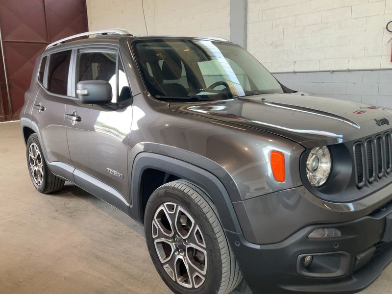 Jeep Renegade 1.6 M-Jet Limited FWD — zdjęcie 8