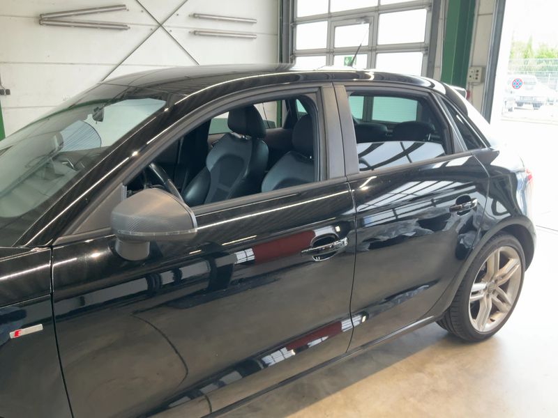 Audi A1 Sportback 1.6 TDI S line Sportpaket — zdjęcie 4