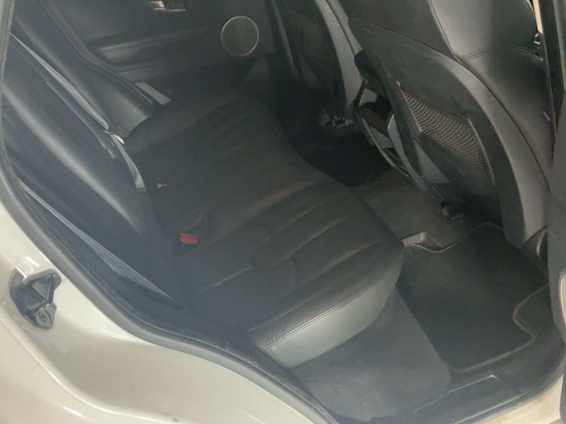 Land Rover Evoque 2.2 Td4 Pure — zdjęcie 14
