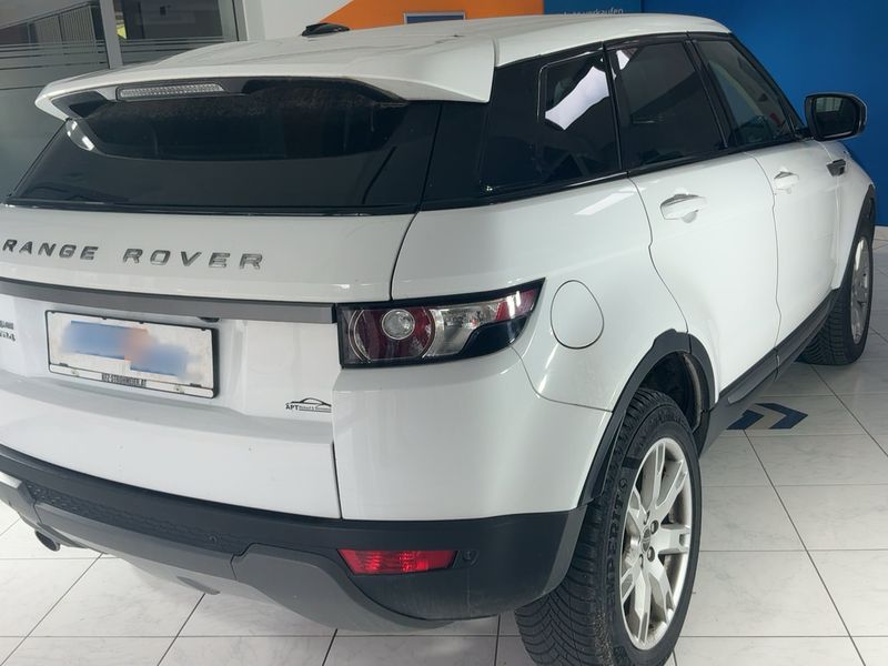 Land Rover Evoque 2.2 Td4 Pure — zdjęcie 6