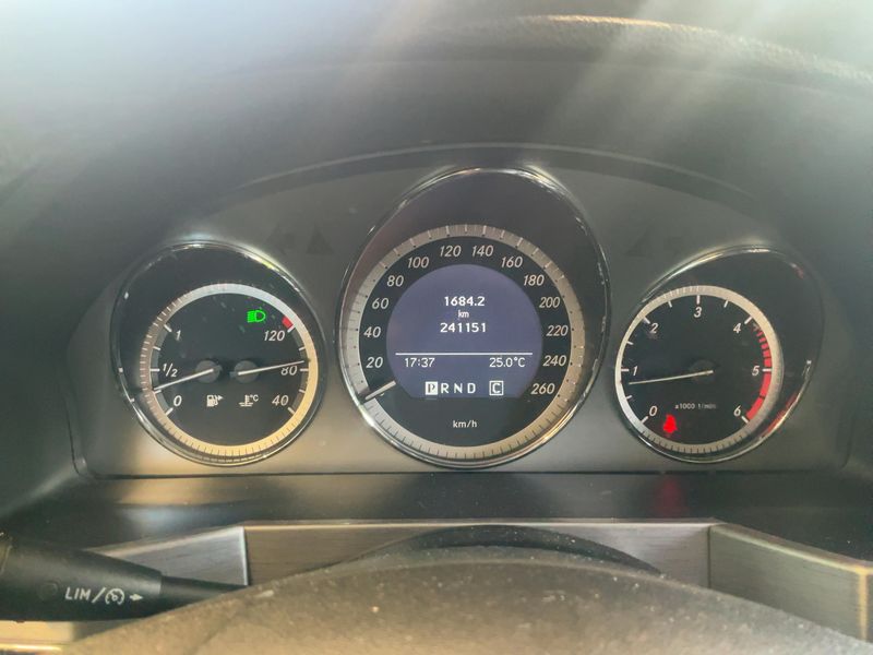 Mercedes-Benz GLK-Klasse GLK 220 CDI 4Matic BlueEfficiency 2010 – снимка 18