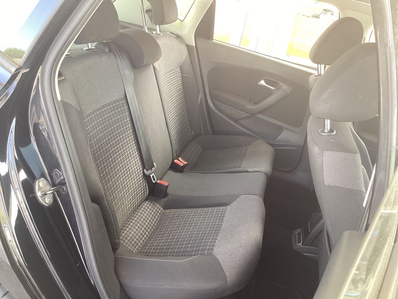 Volkswagen Polo 1.0 Advance BlueMotion Tech — zdjęcie 14