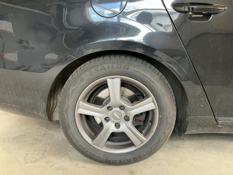 Volkswagen Passat 2.0 TDI Trendline BlueMotion Tech 2014 – снимка 9