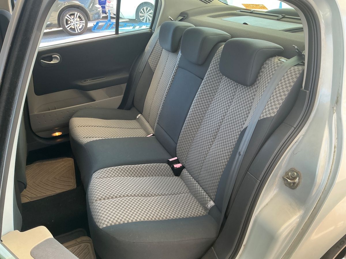 Renault Megane 2003 — photo 25