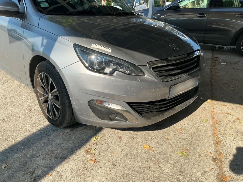 Peugeot 308 1.6 Blue-HDi Allure 2015 – снимка 32